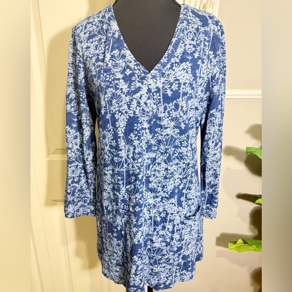J. Jill índigo Blue Floral V-Neck Tunic Top size small